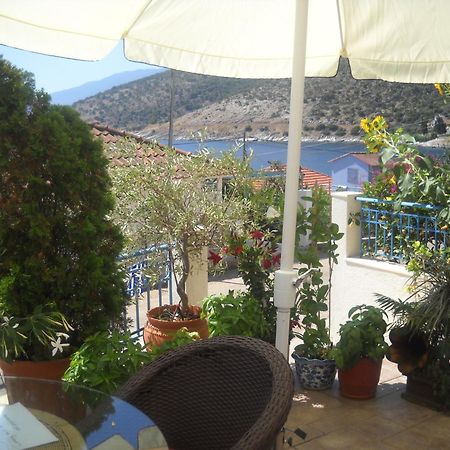 Olive Bay Hotel Ajía Effimía Kültér fotó