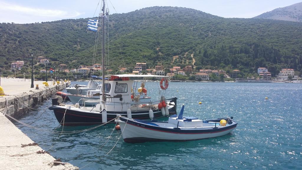 Olive Bay Hotel Ajía Effimía Kültér fotó