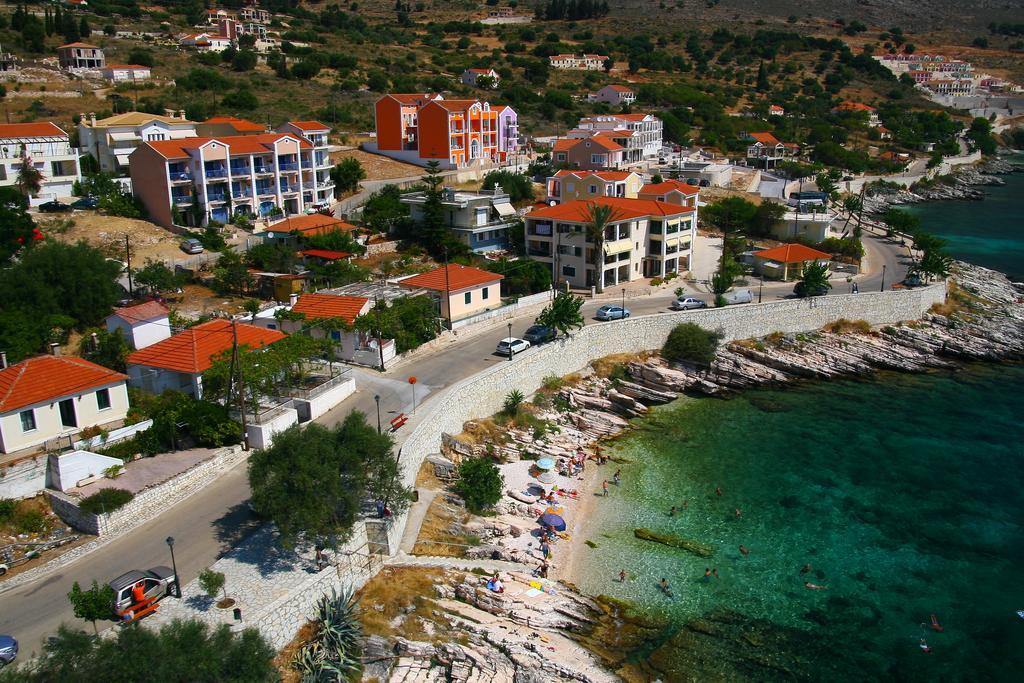 Olive Bay Hotel Ajía Effimía Kültér fotó