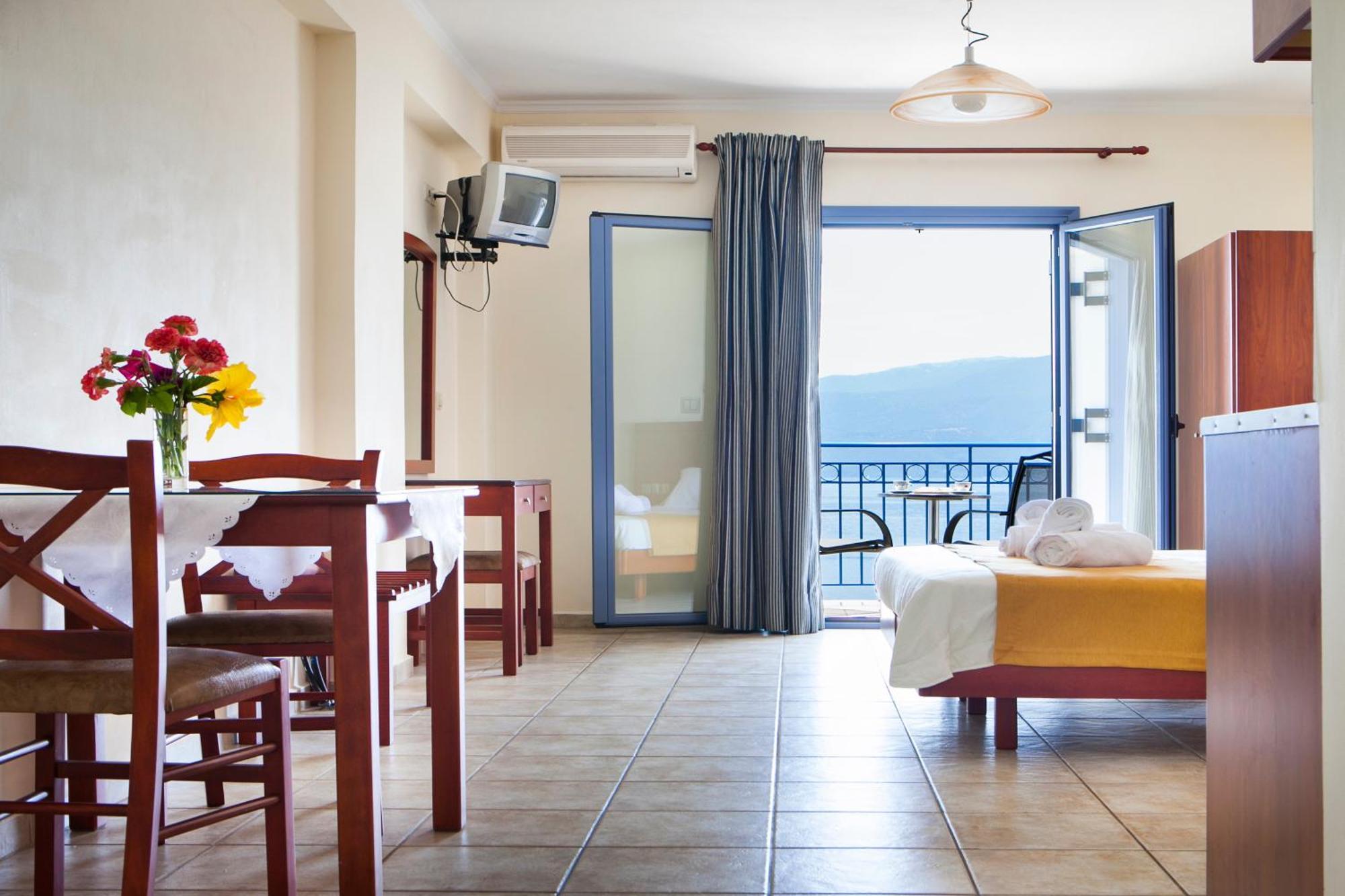 Olive Bay Hotel Ajía Effimía Szoba fotó