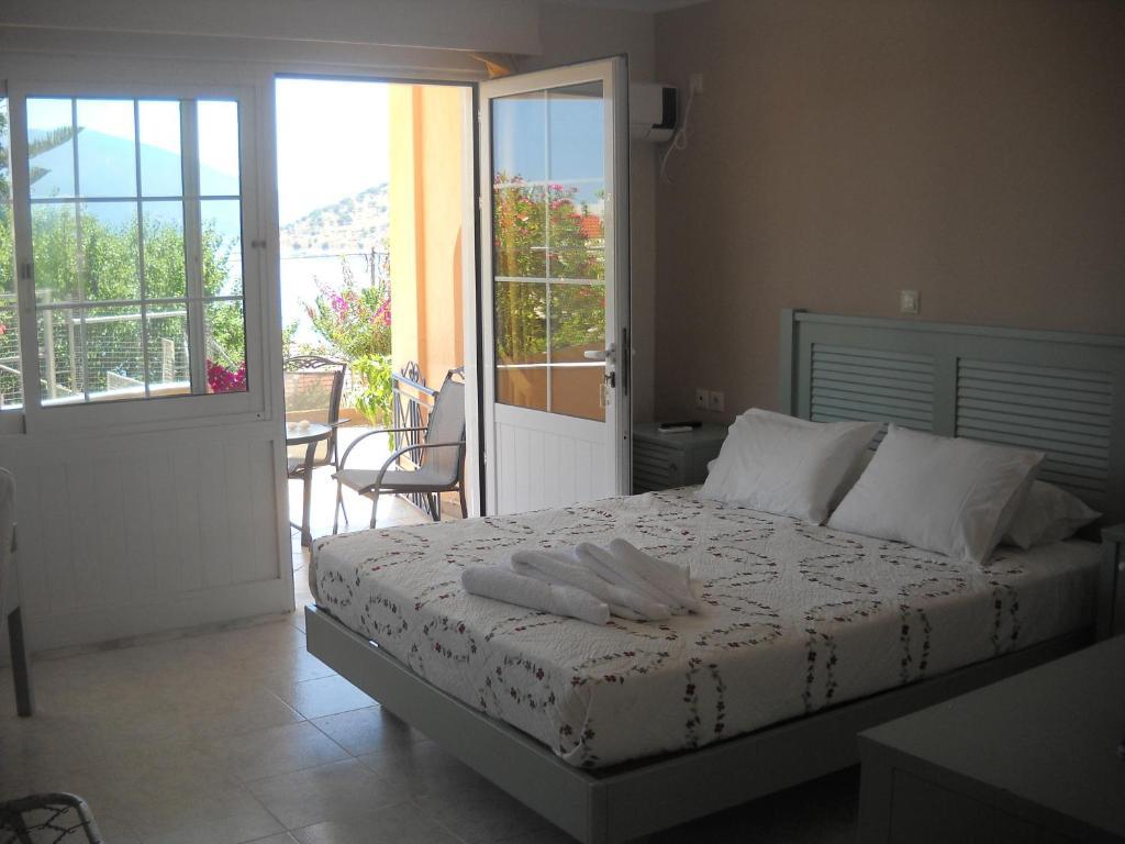 Olive Bay Hotel Ajía Effimía Szoba fotó